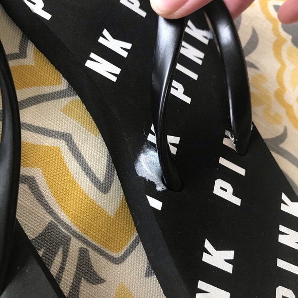 PINK Victoria’s Secret Flip flops - Picture 5 of 6
